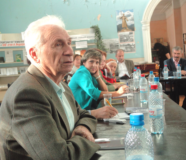 М.Б. Петрушанский, писатель, председатель Еврейской Осетинской Республиканской общины.jpg